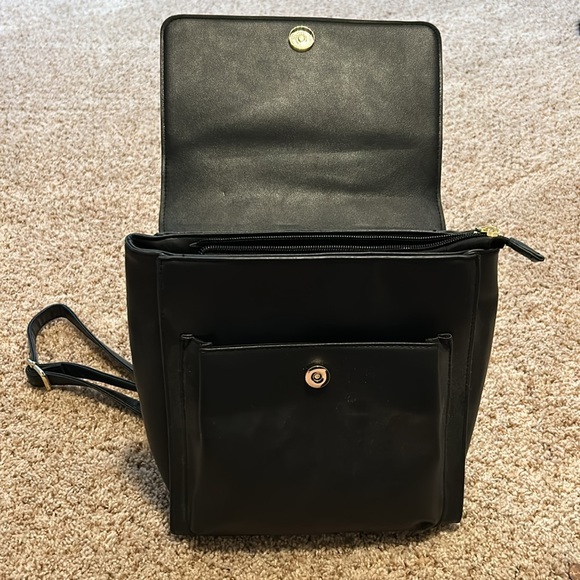 BCBG Quincy Backpack - Picture 5 of 10